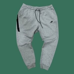 Nike Fleece jogger Grey Size 2xl

#niketech #nike #nikesweats